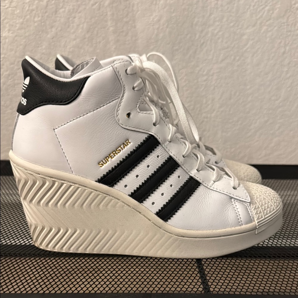 adidas Superstar Wedge Sneakers Women’s 6.5